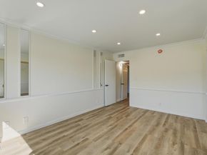 320 E Stocker Street 205, Glendale CA 91207