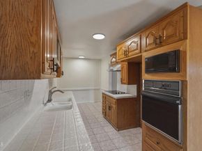 320 E Stocker Street 205, Glendale CA 91207