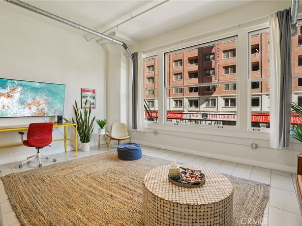 939 S Broadway 203, Los Angeles CA 90015