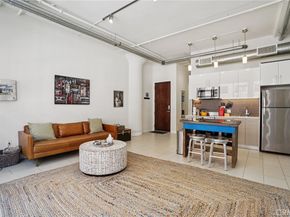 939 S Broadway 203, Los Angeles CA 90015