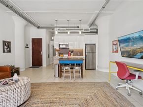 939 S Broadway 203, Los Angeles CA 90015