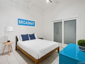 939 S Broadway 203, Los Angeles CA 90015