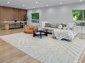 14157 Tiara Street 101, Sherman Oaks CA 91401