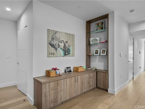 14157 Tiara Street 101, Sherman Oaks CA 91401