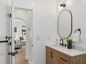 915 N Valley, Burbank CA 91505