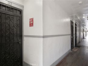 354 Chestnut Avenue 33, Long Beach CA 90802