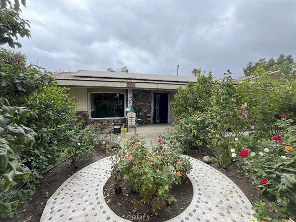 7705 Ben Avenue, North Hollywood CA 91605