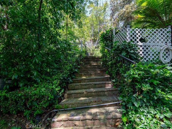9171 Hazen Drive, Beverly Hills CA 90210