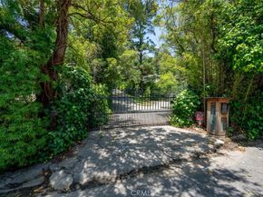 9171 Hazen Drive, Beverly Hills CA 90210