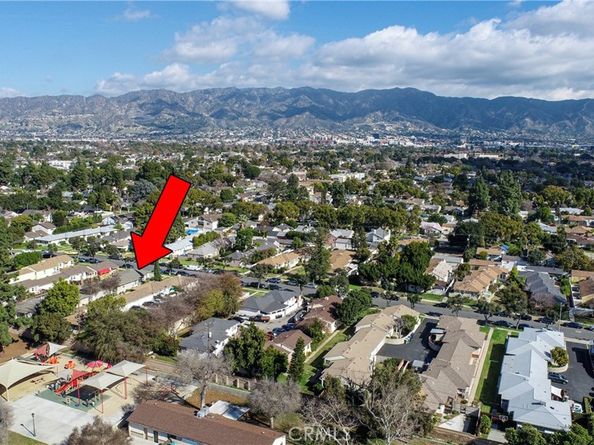 633 N Rosemary Lane, Burbank CA 91505