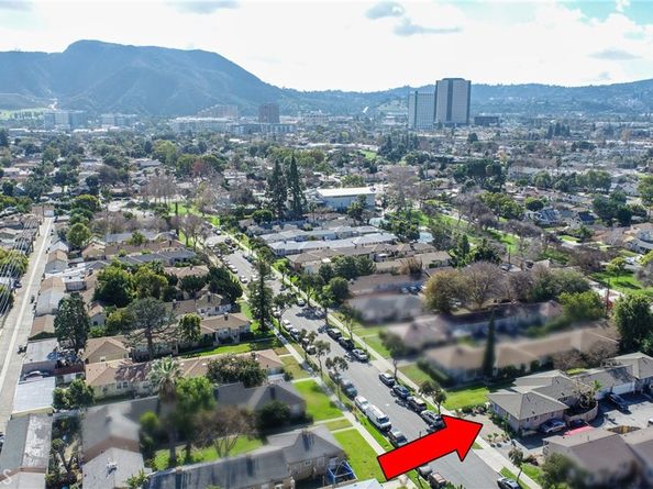 633 N Rosemary Lane, Burbank CA 91505