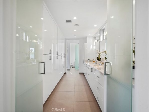 9716 Oak Pass Road, Beverly Hills CA 90210