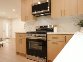 17063 Knapp Street, Northridge CA 91325