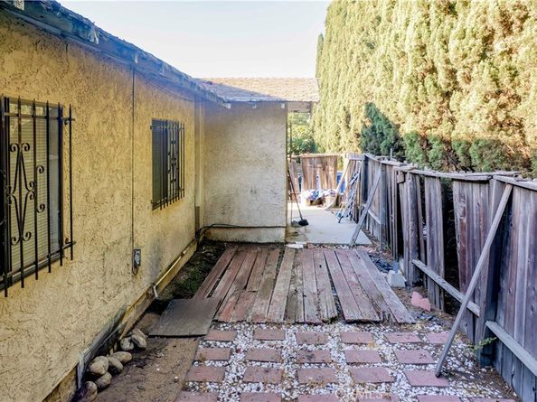 4102 Sequoia Street, Los Angeles CA 90039