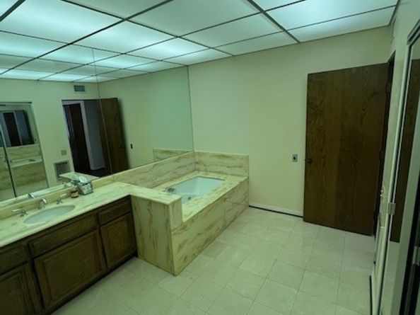 4454 Ventura Canyon Avenue 304, Sherman Oaks CA 91423