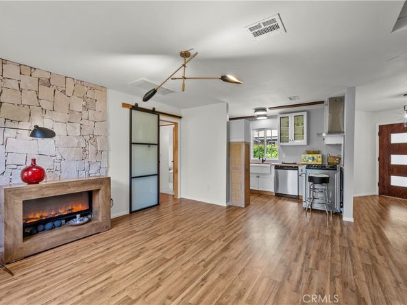 261 N Oak Avenue, Pasadena CA 91107