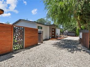 261 N Oak Avenue, Pasadena CA 91107