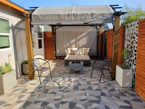 261 N Oak Avenue, Pasadena CA 91107