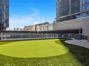 877 Francisco Street 821, Los Angeles CA 90017