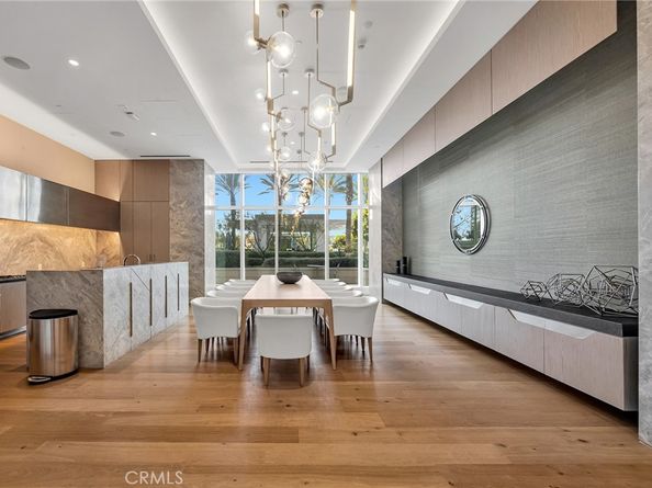 877 Francisco Street 821, Los Angeles CA 90017