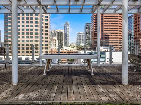 877 Francisco Street 821, Los Angeles CA 90017