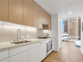 877 Francisco Street 821, Los Angeles CA 90017