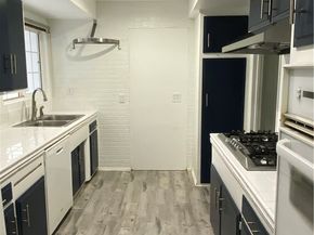 8961 Etiwanda Avenue, Northridge CA 91325