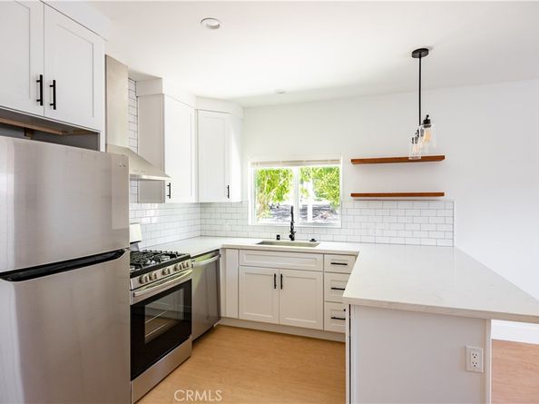 8961 Etiwanda Avenue, Northridge CA 91325