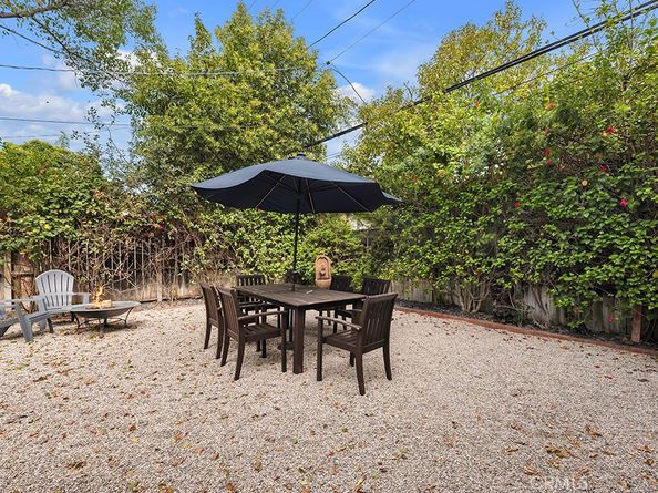 22051 Avenue San Luis, Woodland Hills CA 91364