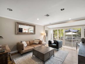 22051 Avenue San Luis, Woodland Hills CA 91364