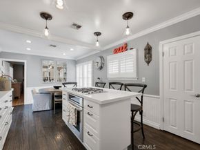 22051 Avenue San Luis, Woodland Hills CA 91364