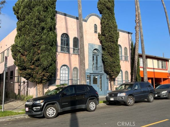 1537 Corinth Avenue, Los Angeles CA 90025