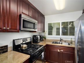 5530 Owensmouth Avenue 123, Woodland Hills CA 91367