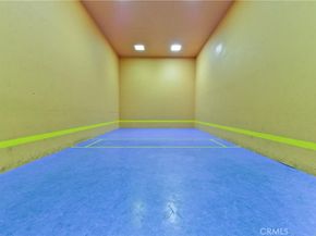 5530 Owensmouth Avenue 123, Woodland Hills CA 91367