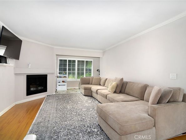 5530 Owensmouth Avenue 123, Woodland Hills CA 91367