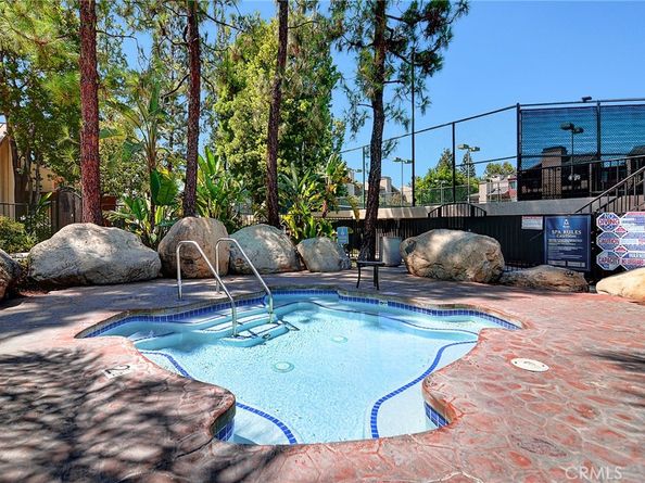 5530 Owensmouth Avenue 123, Woodland Hills CA 91367