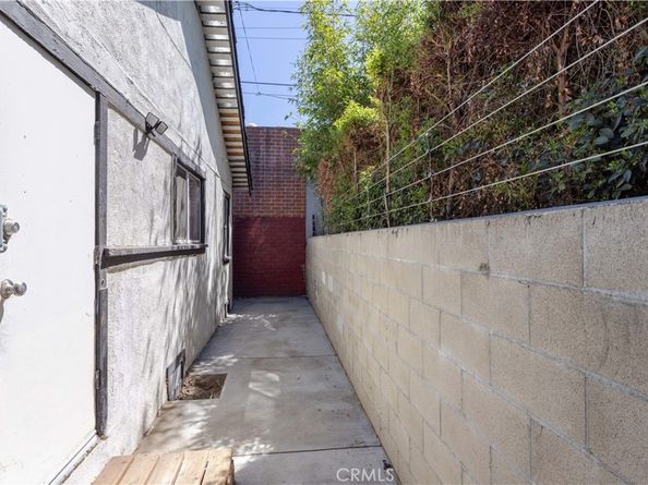 6113 Vesper Avenue, Van Nuys CA 91411