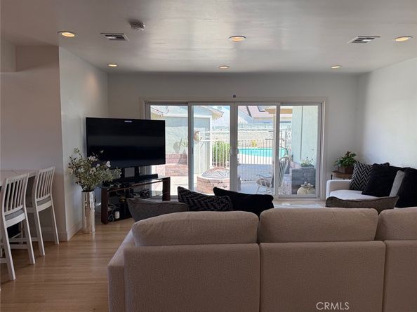 7232 Katherine Avenue, Van Nuys CA 91405