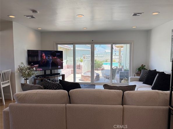 7232 Katherine Avenue, Van Nuys CA 91405