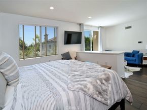 7417 Darnoch Way, West Hills CA 91307