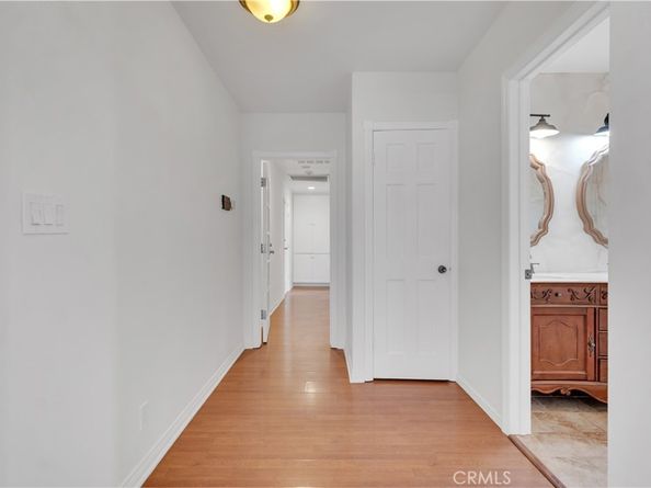 10111 Oak Park Avenue, Northridge CA 91325