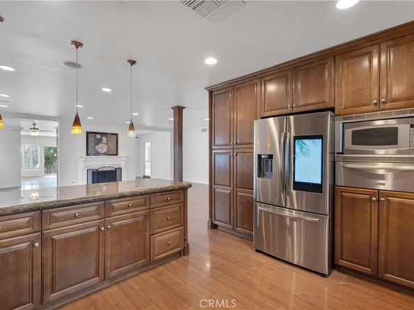 10111 Oak Park Avenue, Northridge CA 91325