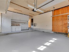 10111 Oak Park Avenue, Northridge CA 91325