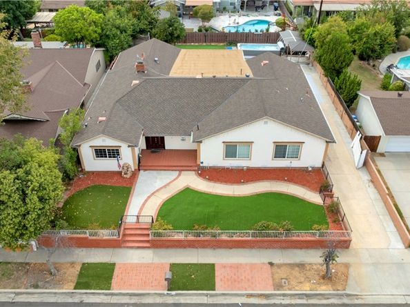 10111 Oak Park Avenue, Northridge CA 91325