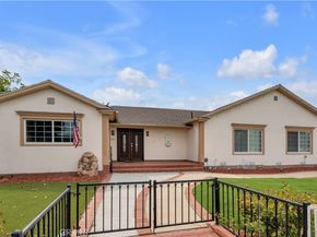 10111 Oak Park Avenue, Northridge CA 91325