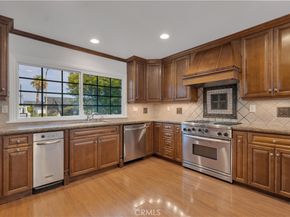 10111 Oak Park Avenue, Northridge CA 91325