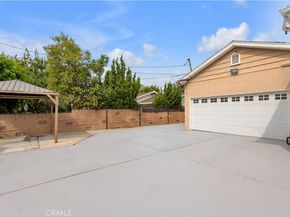 10111 Oak Park Avenue, Northridge CA 91325