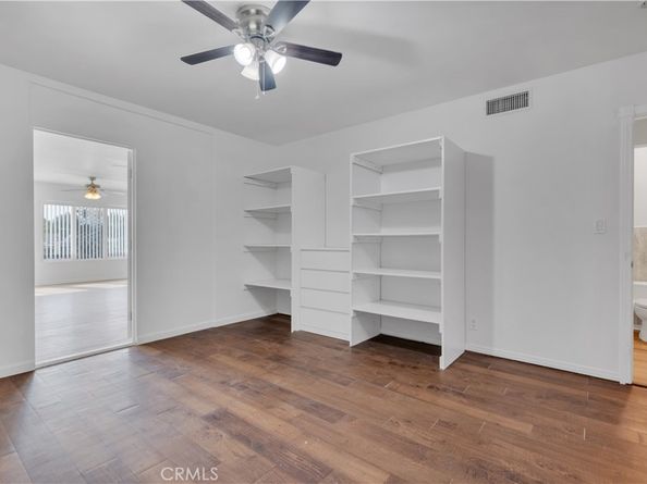 10111 Oak Park Avenue, Northridge CA 91325