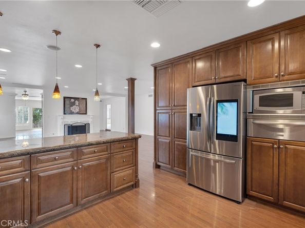 10111 Oak Park Avenue, Northridge CA 91325