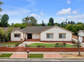 10111 Oak Park Avenue, Northridge CA 91325